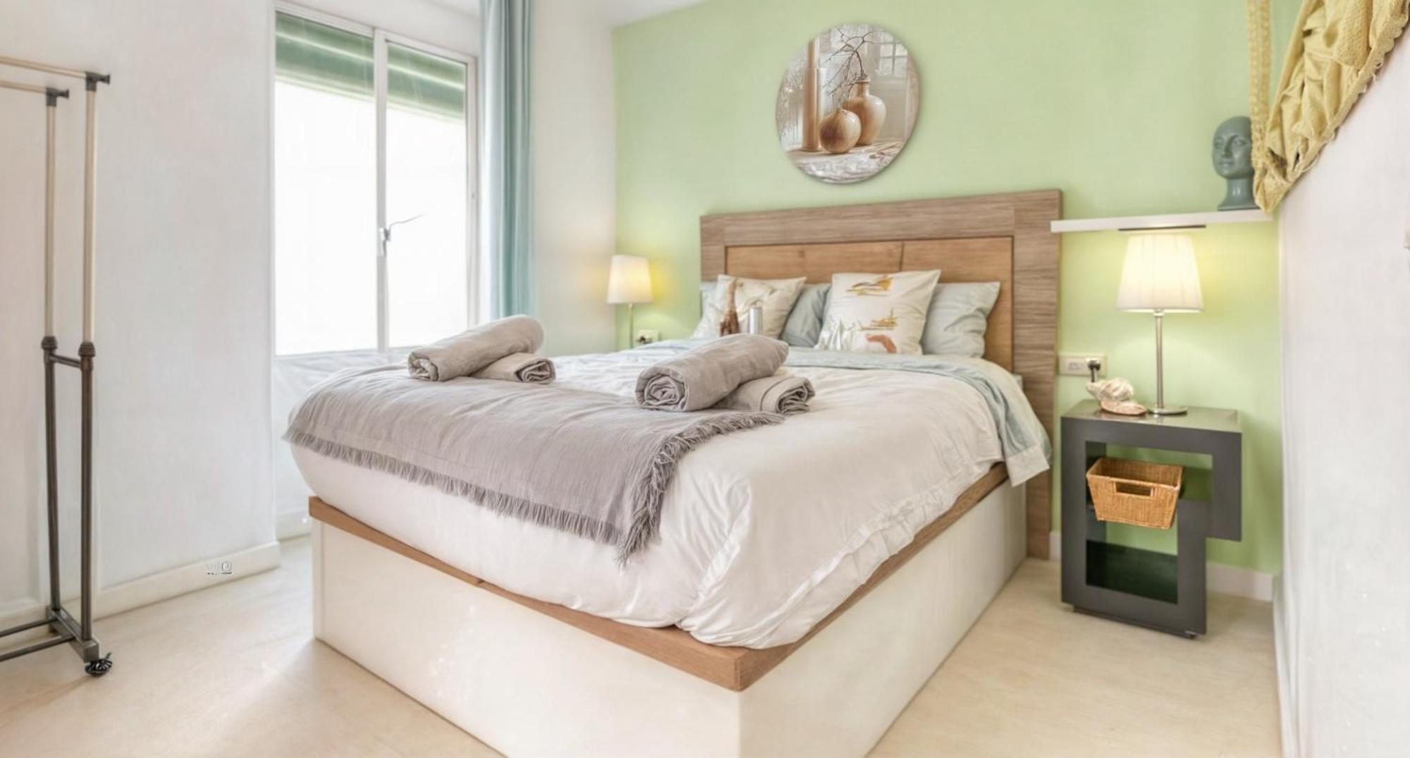 Flores Apartment-coastal Refuge By The Appartement Estepona